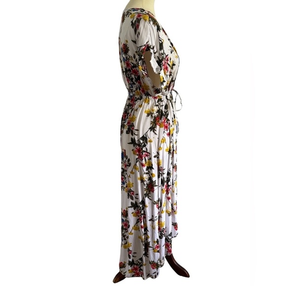 Time and Tru White Multicolor Floral Short Sleeve Tie Hi Low Hem Duster Size M - Picture 6 of 11